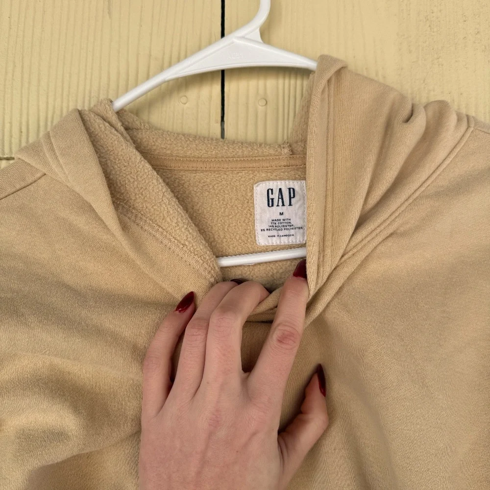 GAP Rotation Popover Hoodie - Picture 2 of 3